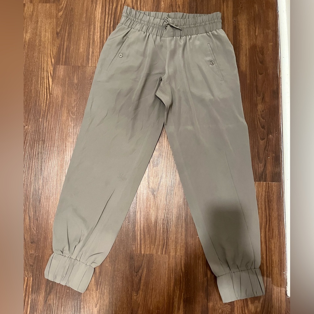 BCBGeneration Olive Green Pull On Genie Harem Pants Size S - Picture 3 of 10